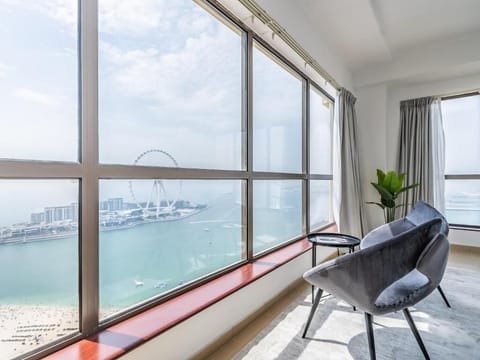 Apartment, Balcony, Sea View | Interior