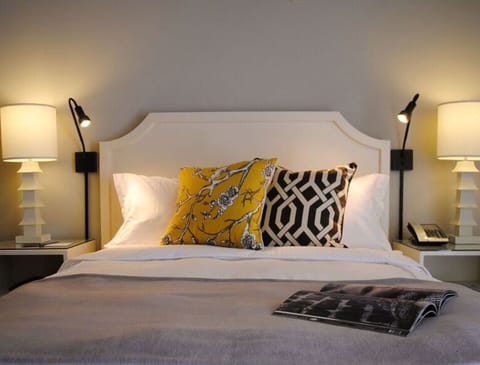 Queen Bedroom