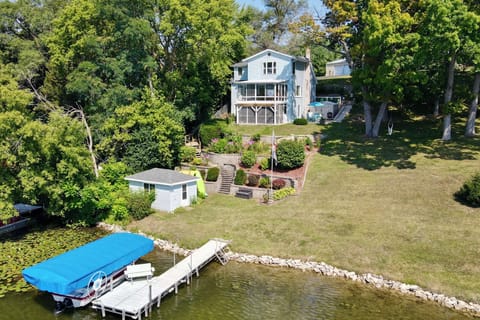 West Bend Vacation Rental | 5BR | 2.5BA | 2,400 Sq Ft