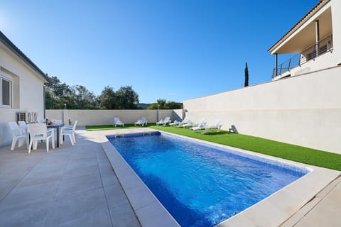 Holiday Home Swimming Pool