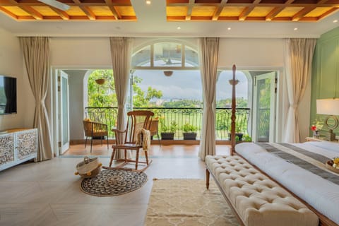 Deluxe Villa, Balcony, City View | Iron/ironing board, free WiFi