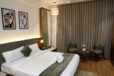 Executive Double Room, City View | Soundproofing, iron/ironing board, free WiFi