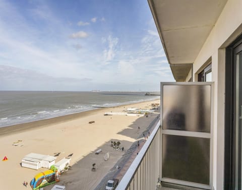 Classic Apartment, 2 Bedrooms | Balcony