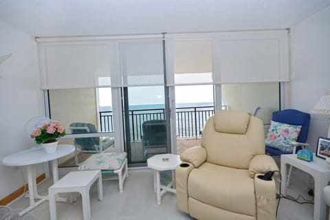 LIVING-AREA