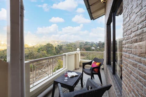Deluxe Villa, Balcony, Courtyard View | Property grounds