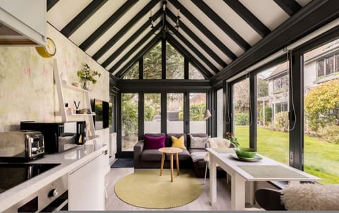 House | 1 bedroom