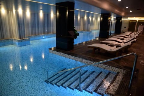 Indoor pool, outdoor pool