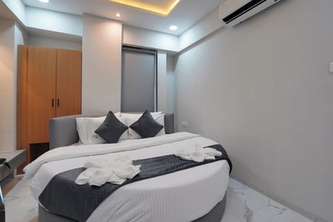 Deluxe Double Room, Patio, City View | Desk, laptop workspace, free WiFi