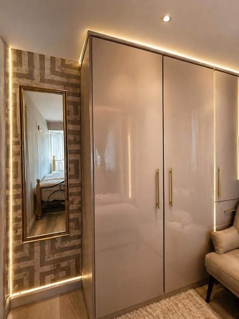 Comfort Room | Living area