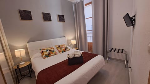 In-room safe, iron/ironing board, free WiFi