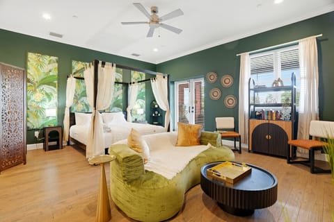 Professionally decorated, bright and airy studio apartment