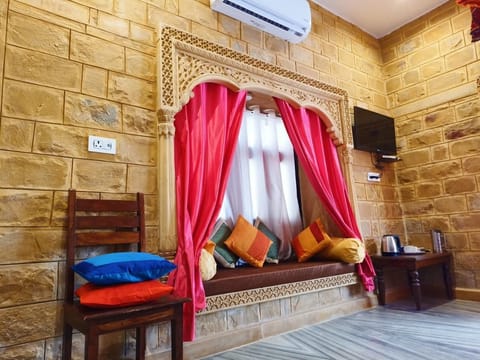 Basic Double Room | Interior