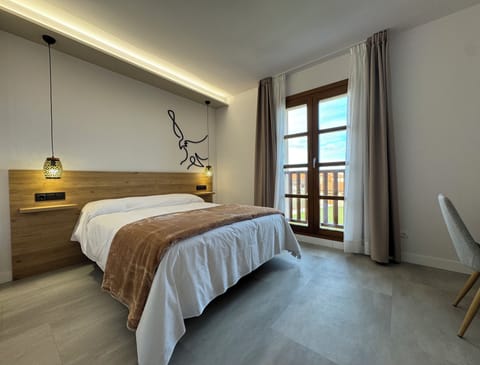 Double Room, Garden View | Desk, laptop workspace, free WiFi, bed sheets