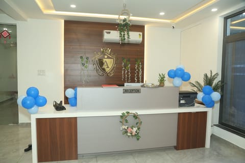 Double Room, Balcony, City View | Lobby