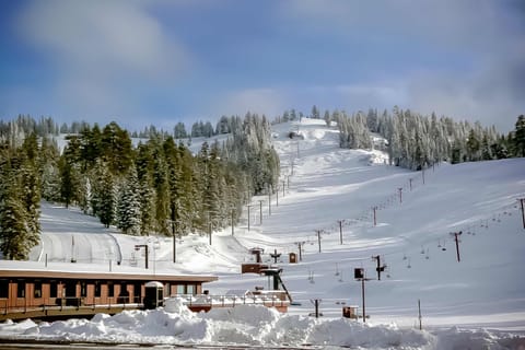 Snow and ski sports
