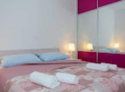 Apartment (Two bedroom apartment with pool) | 2 bedrooms, cribs/infant beds