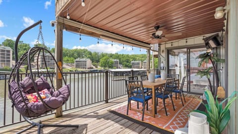 Condo, Multiple Beds, Balcony (Daylight Cove) | Outdoor dining