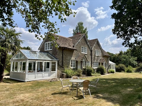 Amy's Cottage, Alweston, Sherborne: A country cottage for four guests