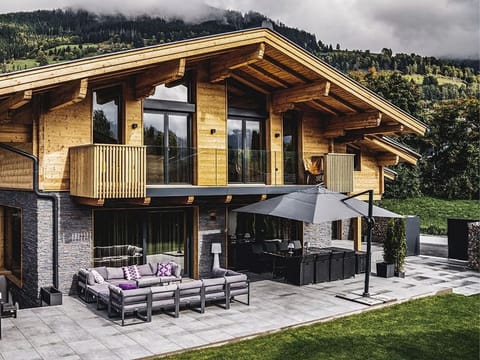 Superior Chalet, Mountain View | Terrace/patio