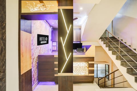 House | Reception