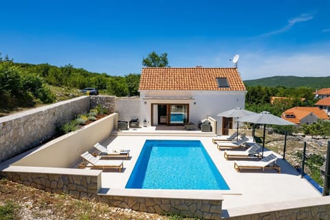 Holiday Home Swimming Pool