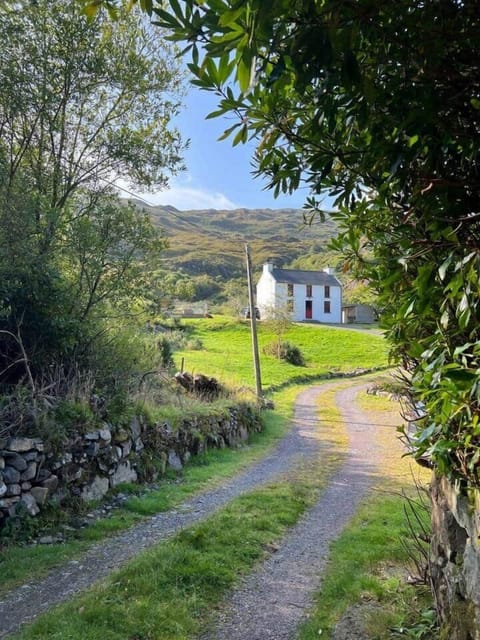 Little Heaven cottage frontview