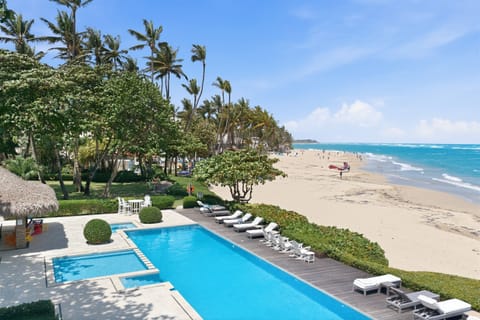 Luxury oceanfront pool and private beach access on Kite Beach, Cabarete. Relax in one of the most exclusive beachfront communities with panoramic ocean views and direct access to world-class kitesurfing.