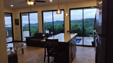 House, 2 Bedrooms, Private Pool | Living room | Books