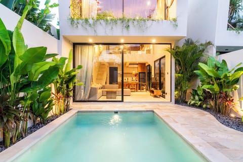 Deluxe Villa, Patio, Pool View | Pool | Outdoor pool