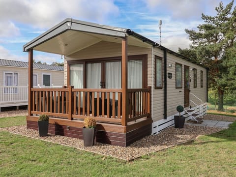 Stag Lodge, Caravan 70
