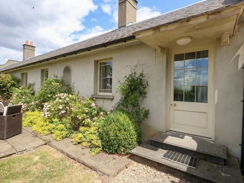 Mappowder Cottage