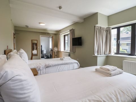 The Sandbar Suite at Marine Court