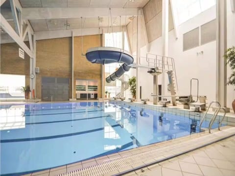 House | Pool