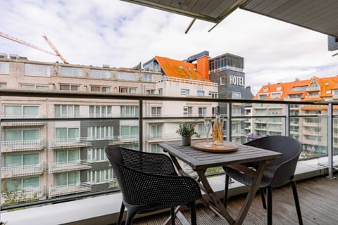 Terrace at the front side with view over Nieuwpoort city