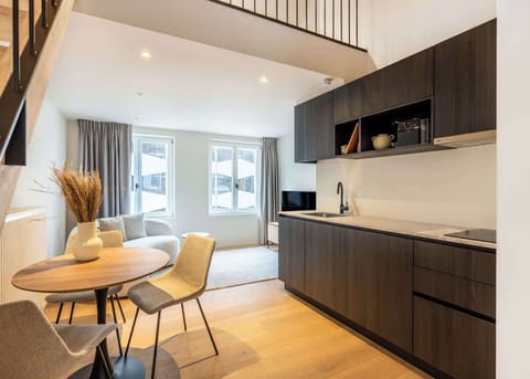 Living area with kitchenette