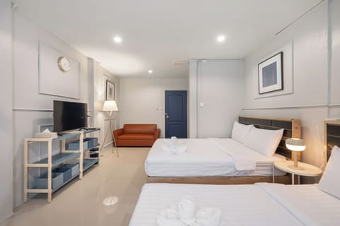 Family Room | Free WiFi
