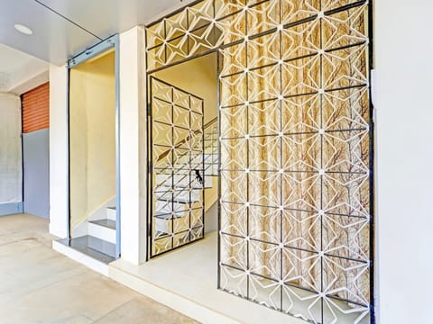 House | Reception