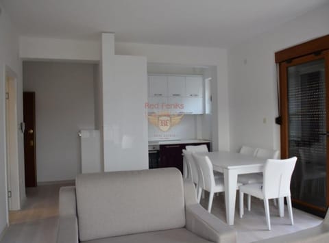 Apartment (One bedroom apartment near beach) | Living room