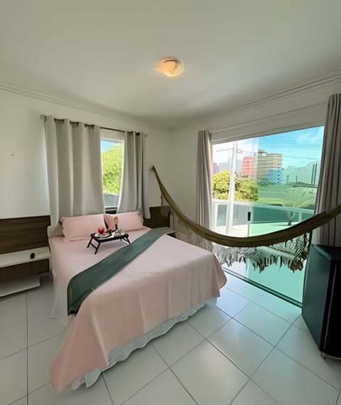 Basic Apartment | Free WiFi, bed sheets