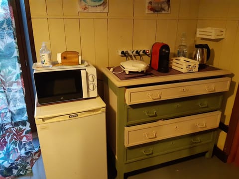 22-inch flat-screen TV with cable channels, TV