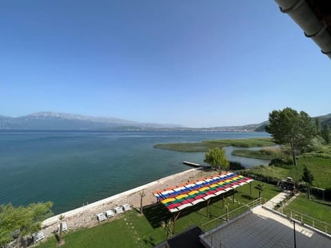 Double Room, Balcony, Lake View | Property grounds