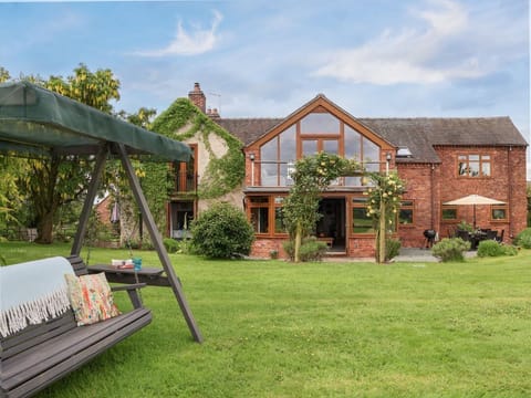 Lake View Cottage