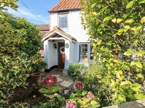 Hollyhedge Cottage