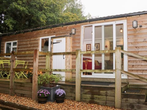 Orchard Lodge