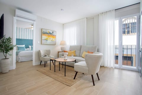 Apartment (2 Bedrooms) | Living area