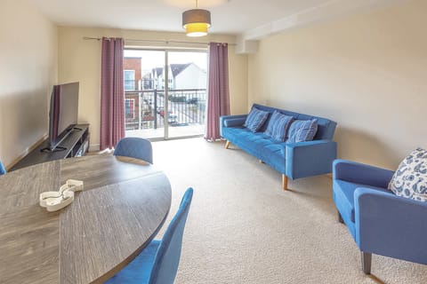 Linden Homes, Canalside - Host & Stay