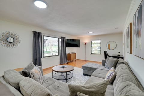 House (3 Bedrooms) | Front of property