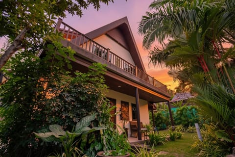 Chongko 4 Bed Villa, Few Minutes To Rawai (11106)