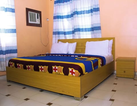 Basic Double Room, Balcony, Bay View | Free WiFi