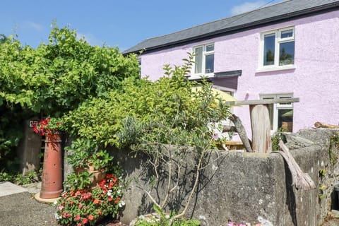 Brockstone Cottage